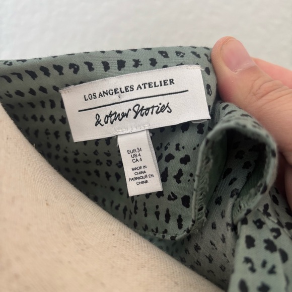 & Other Stories green printed wrap blouse Size 4 - Picture 5 of 5